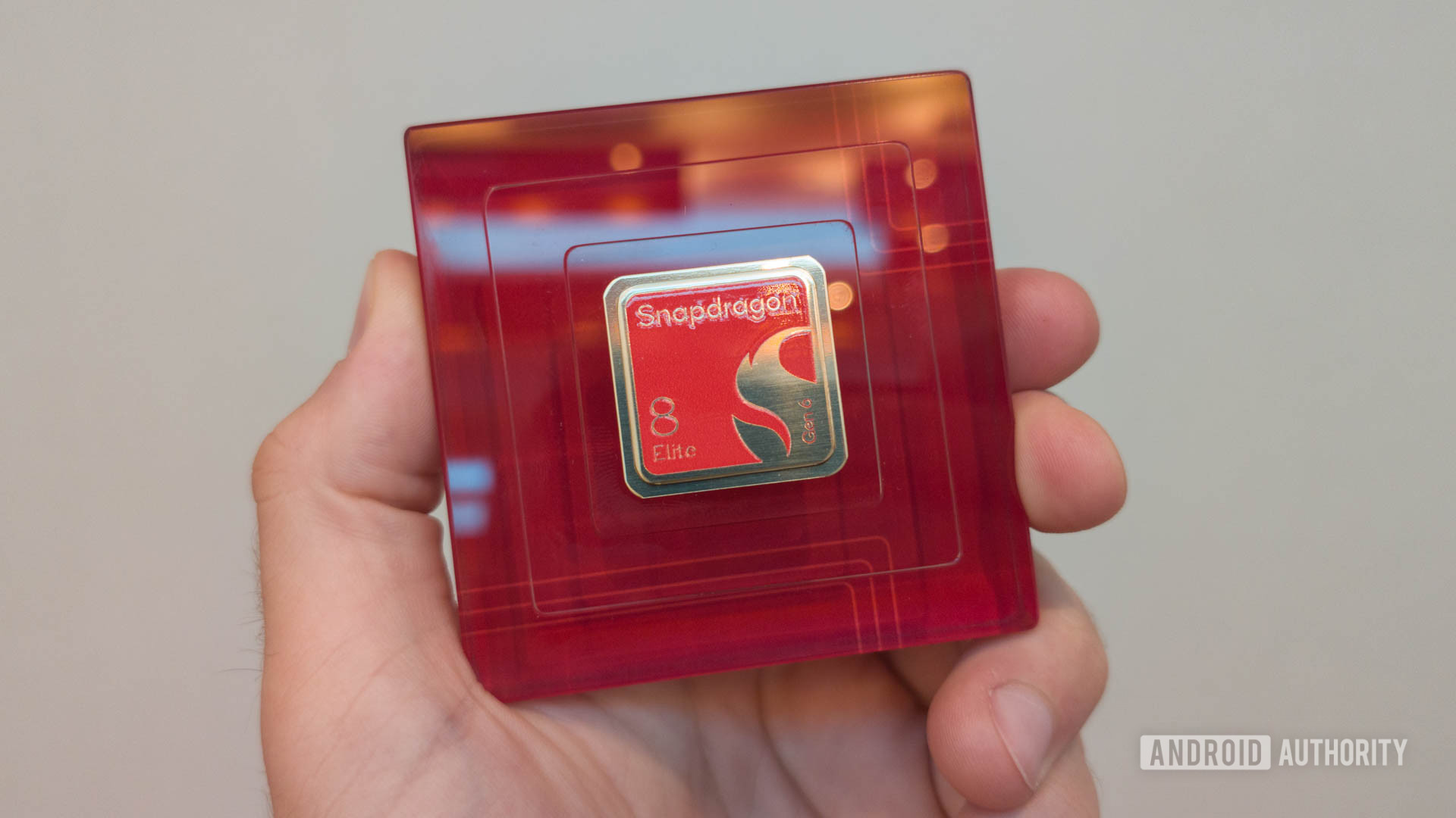 Qualcomm Snapdragon 8 Elite Extreme Gen 6 Chip in Box (1)