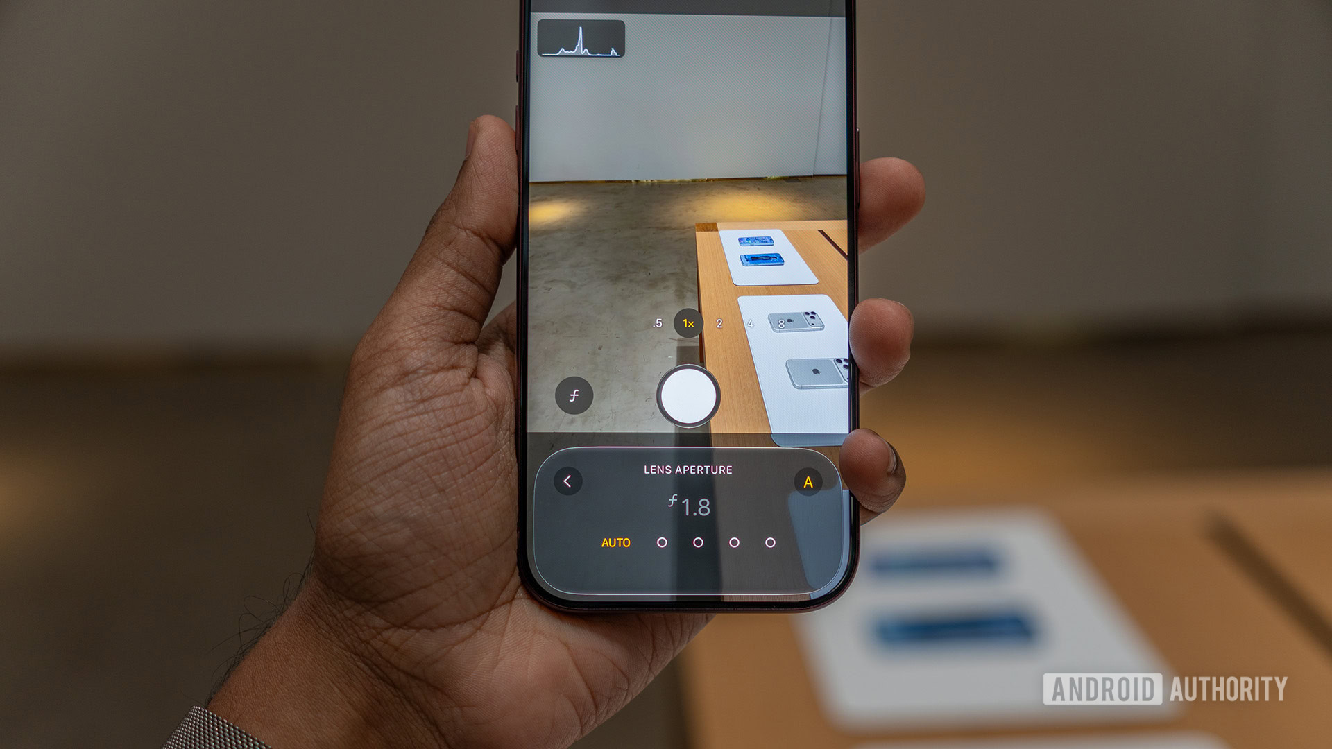 iPhone camera UI with variable aperture settings iPhone camera UI with variable aperture settings