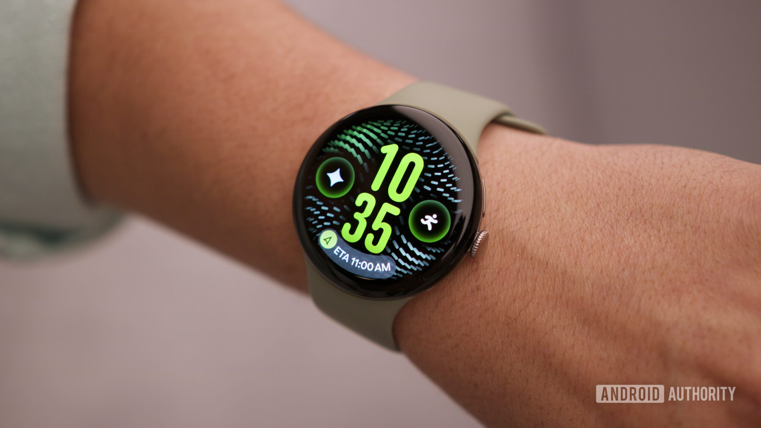 Display of the Google Pixel Watch 5.